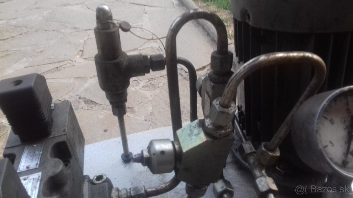 Predám hydraulický agregát - 12