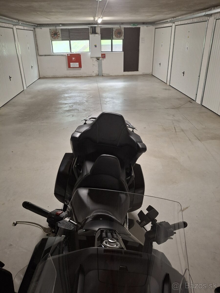 Predám Honda Goldwing 1800 DCT Tour - 12