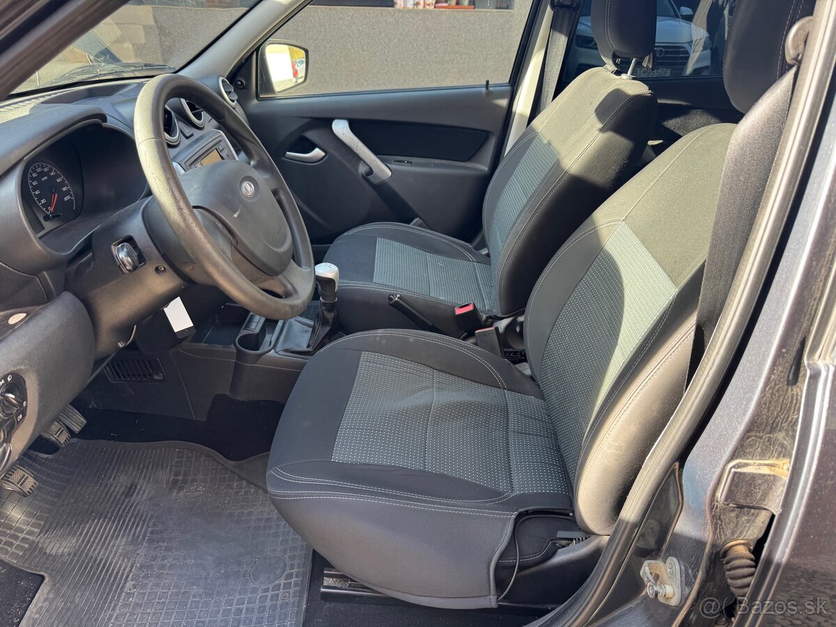 Lada Granta 1.6 benzin 2017 70000km 1.majitel POJAZDNÉ - 12