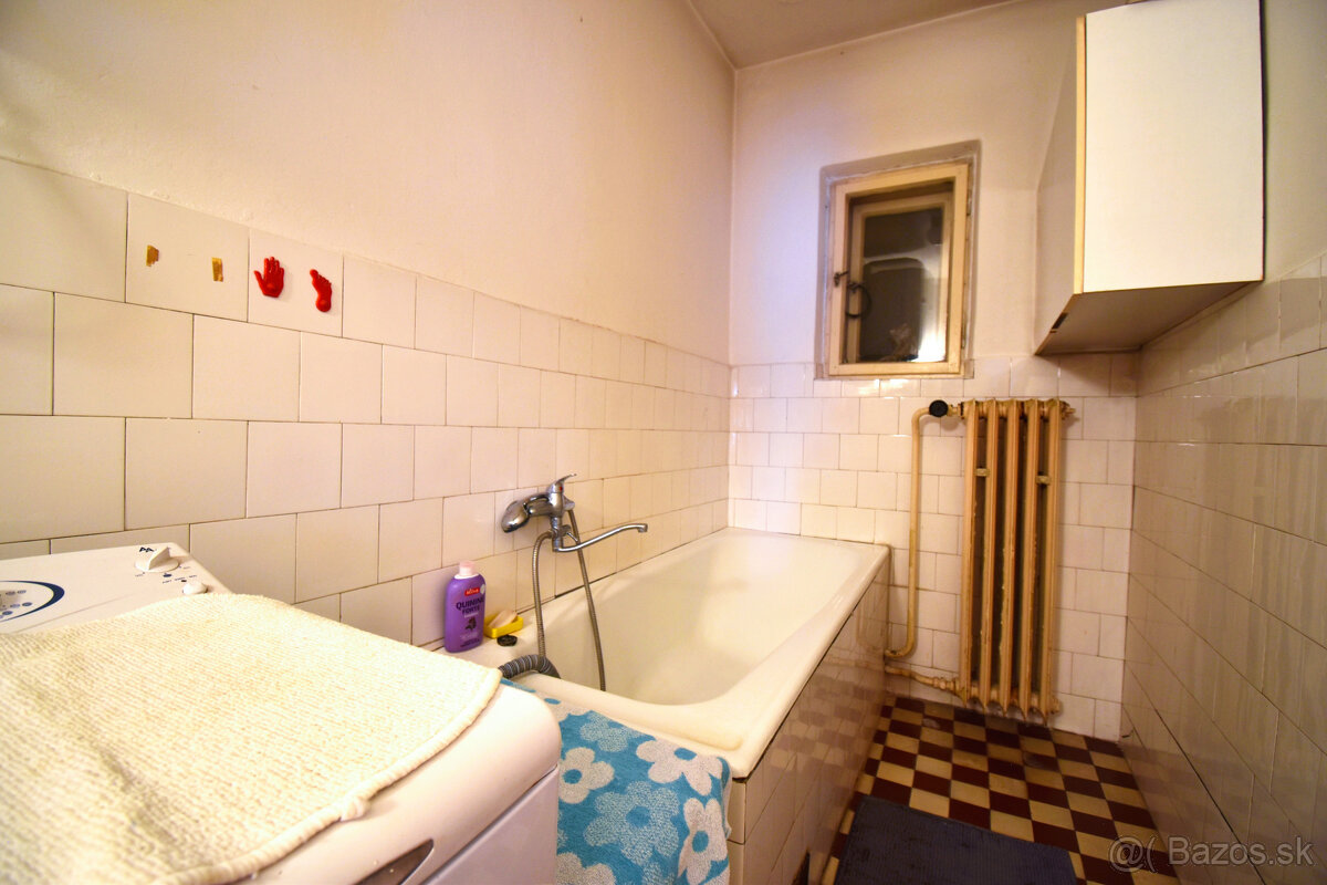 Na predaj rodinny dom, 969 m2, Brodno - 12