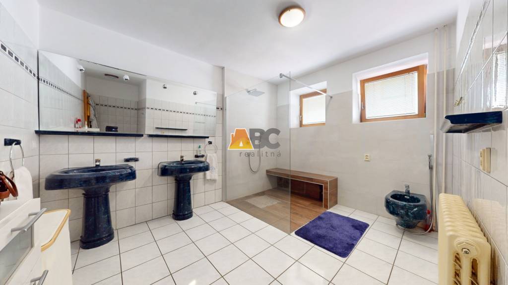 Na predaj Rodinný dom -rezort - Banská Bystrica 4500m2 - 12