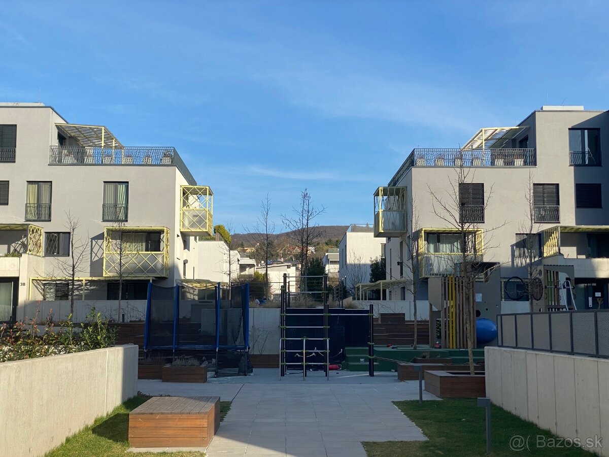 3i. byt 82m, 1x GP, rezidencia KOLÍSKY, ul. Ota Holúska, ZB - 12