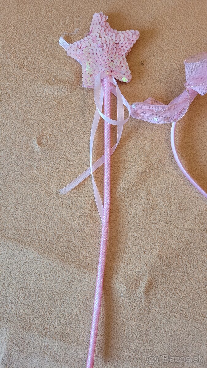 Čelenky - 12 ks + 2 ks paličky- super stav - 12