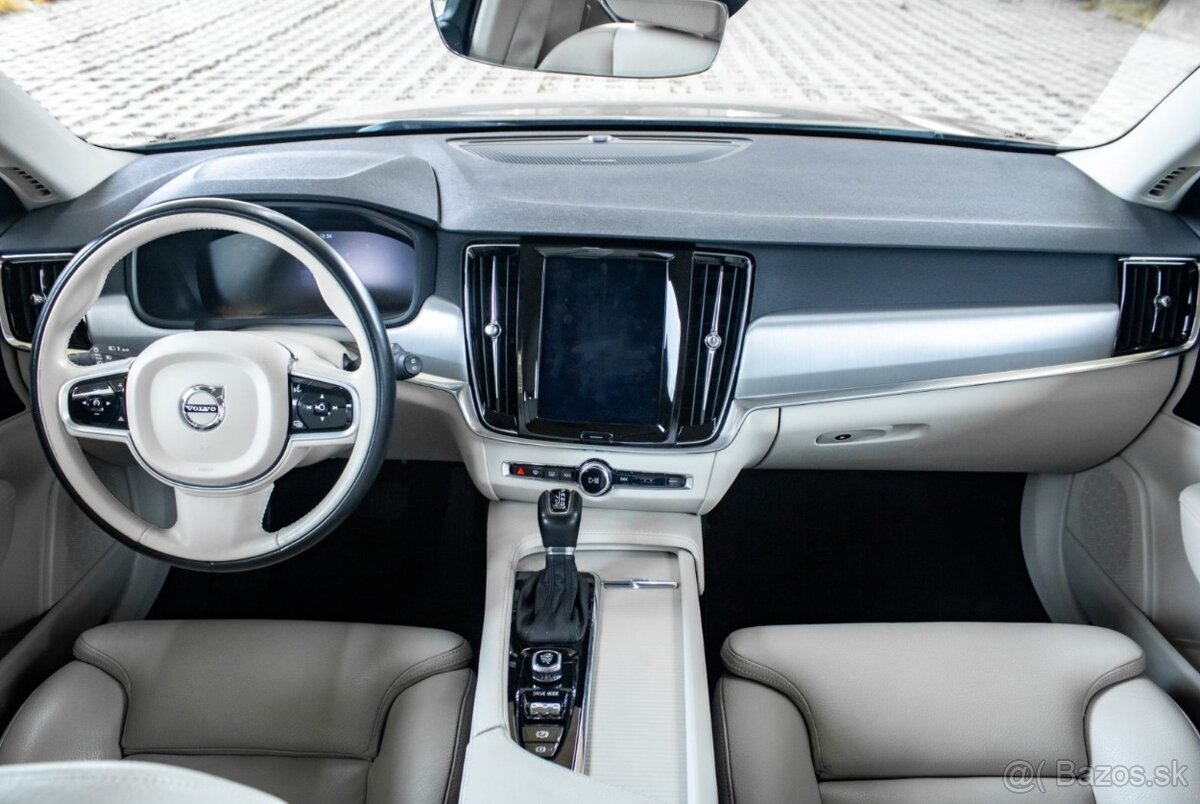 Volvo V90 D4 Inscription D4 - TOP výbava - 12