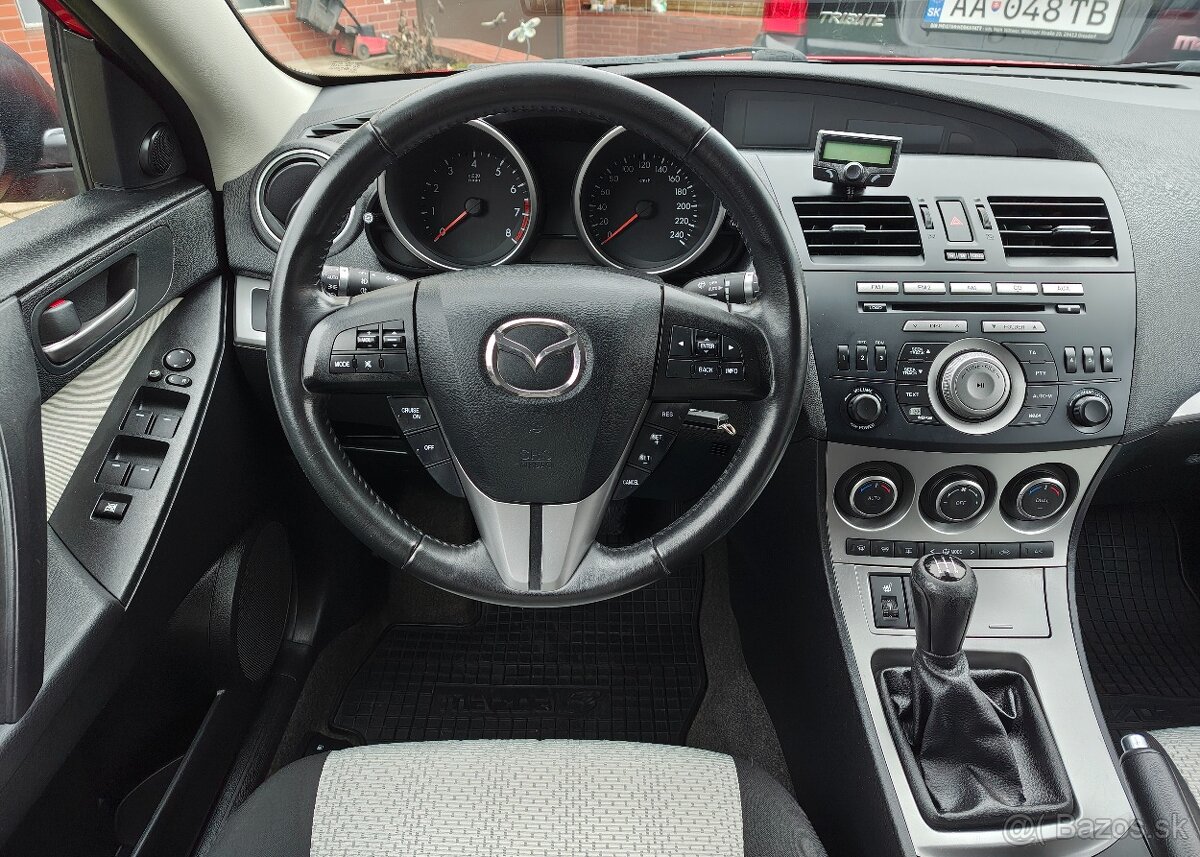 • MAZDA 3 1.6i, 77 kW, Benzín, 5-st. manuál, r.v. 2010 • - 12