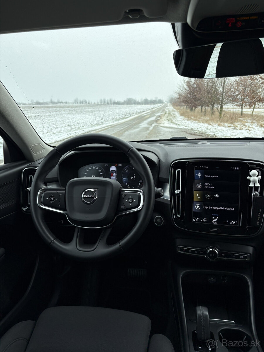 Volvo XC40 D3 Momentum AT 110kW - 12