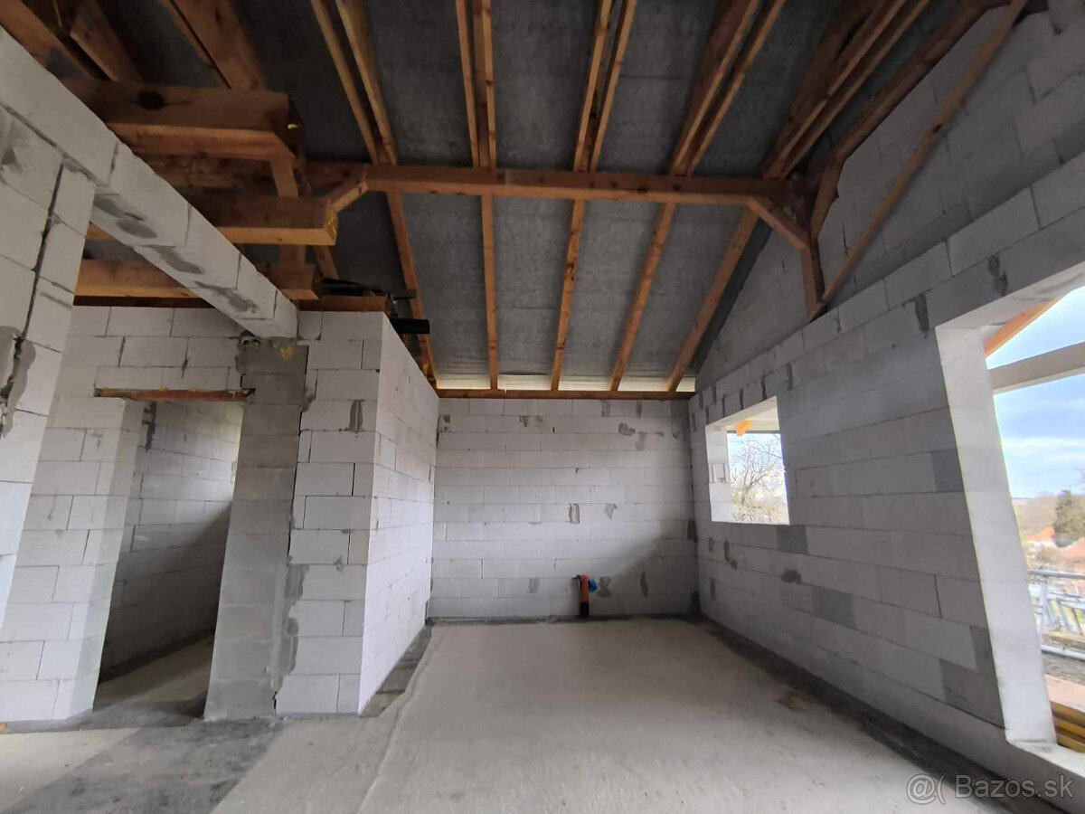 ‼️REZERVOVANÉ‼️ ROZOSTAVANÝ DOM, PREDAJ - VEĽKÉ KRŠTEŇANY‼️ - 12