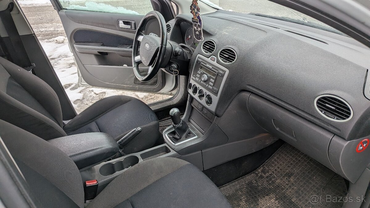 Ford FOCUS 1.6tdci 66kw Combi - 12