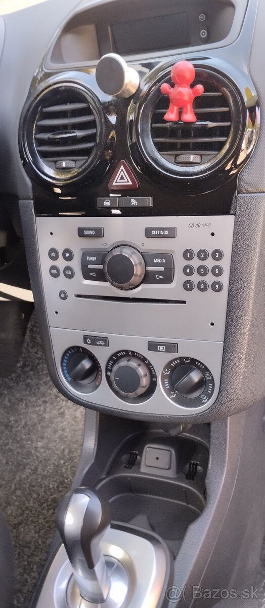 Opel Corsa automat - 12