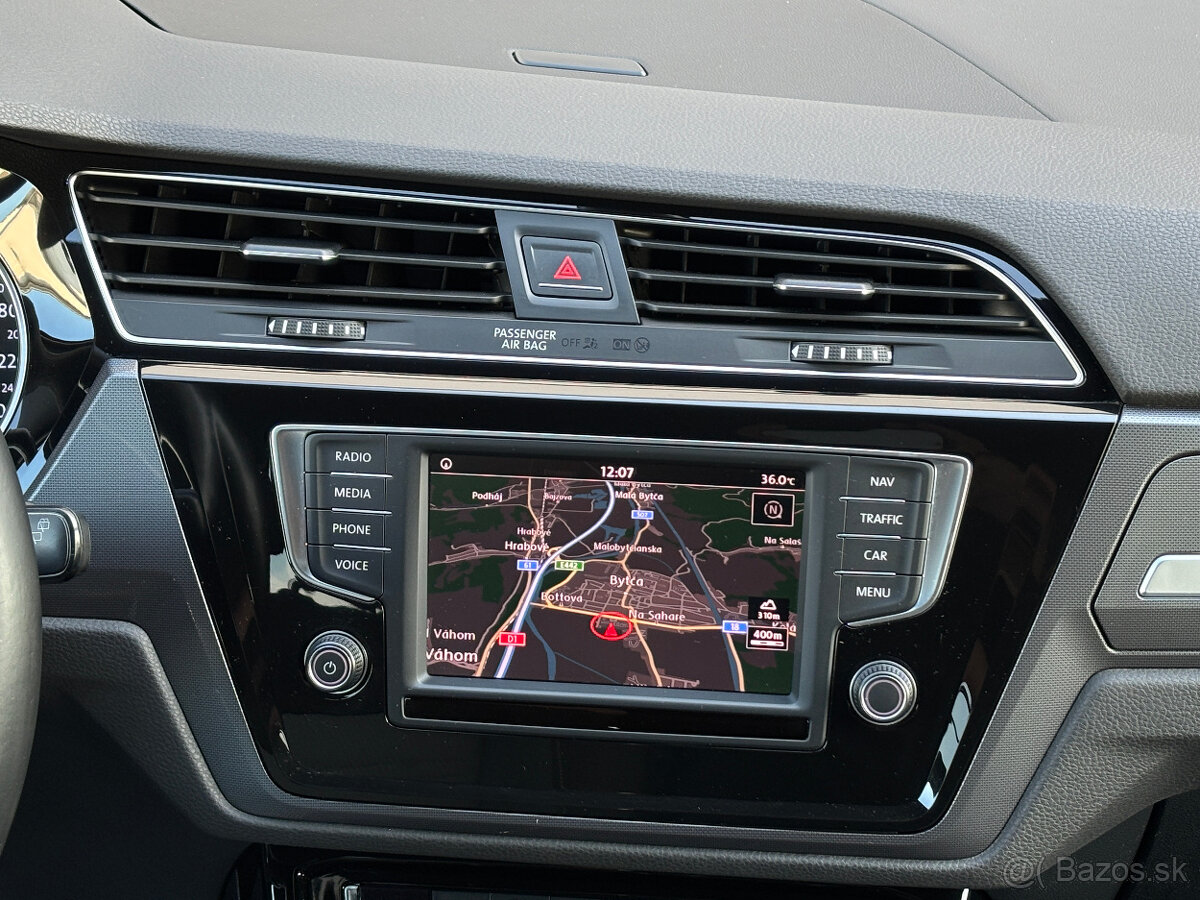 Volkswagen Touran 2.0 TDI 110KW M6 R- Line Highline - 12