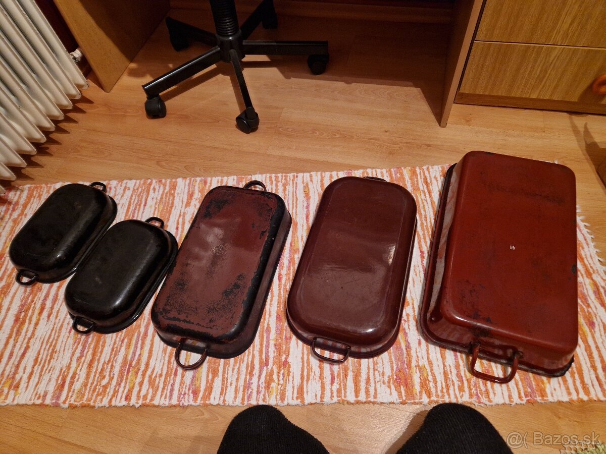 Smaltovane hrnce, pekace, kanvicky - 12