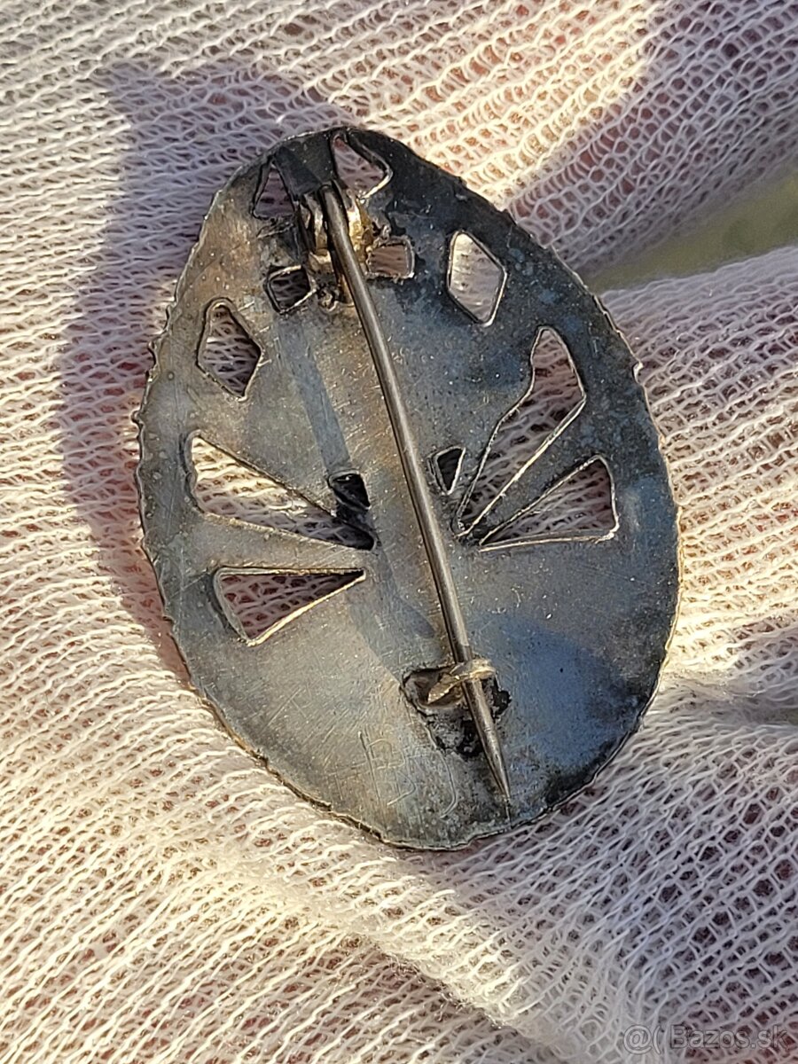 Odznak.vyznamenanie..tz. - 12