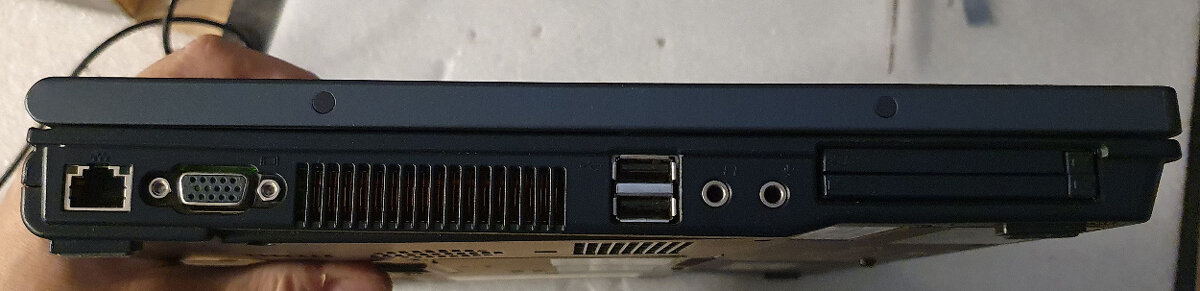 funkcny notebook - 12