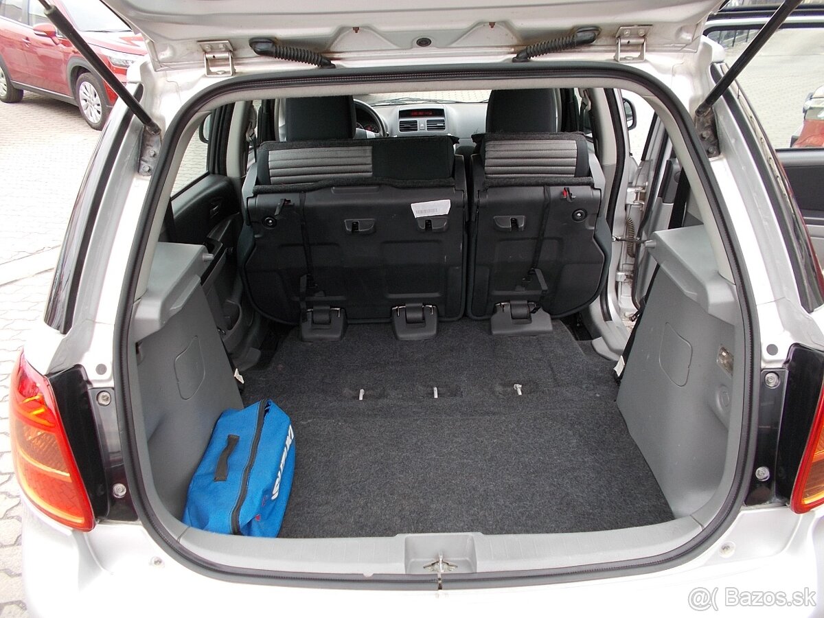 Suzuki SX4 1,5 2WD 5MT GLX - 12