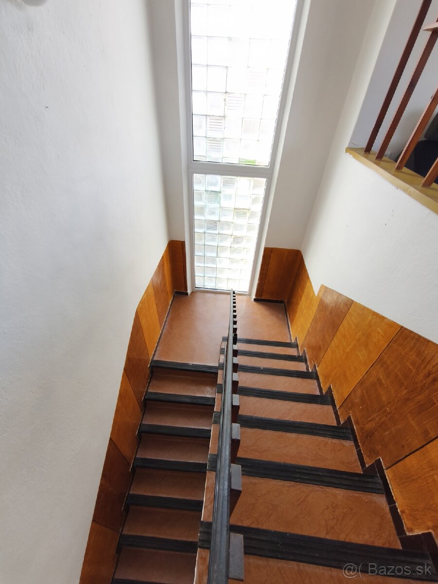 Prenájom domu blízko centra Zlaté Moravce - 12
