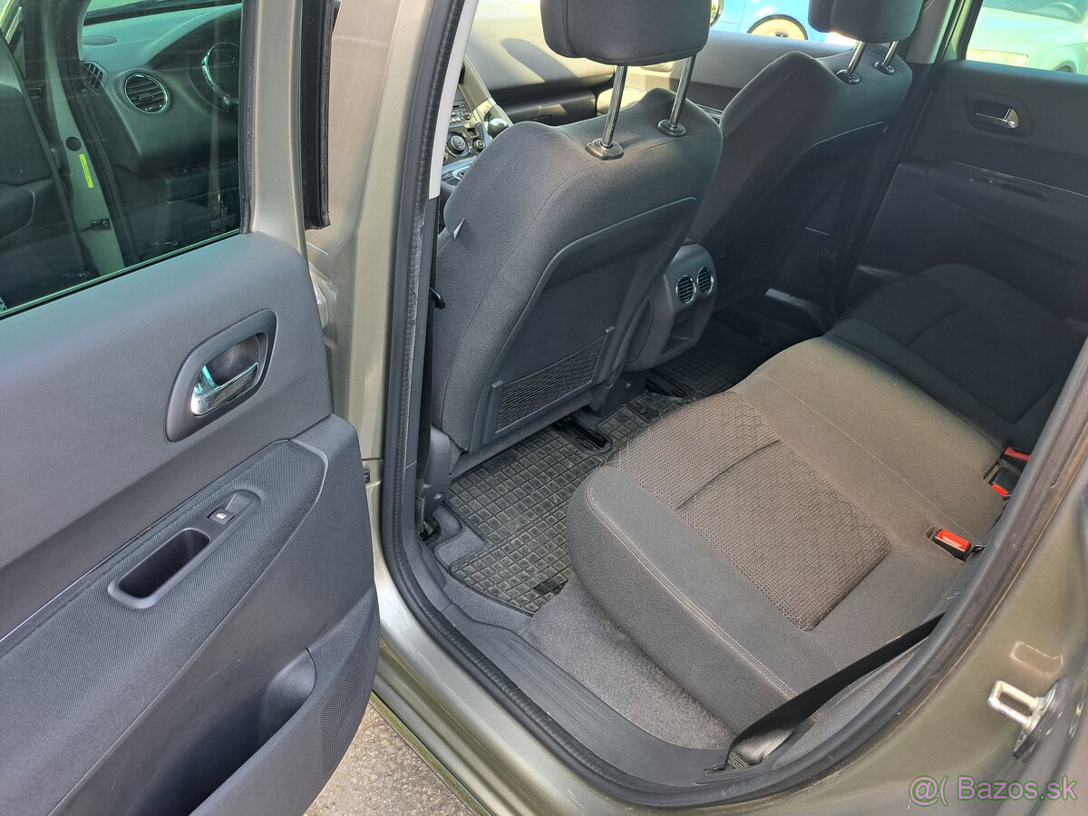 Peugeot 3008 1,6 HDI r.v.2015 Style - - 12