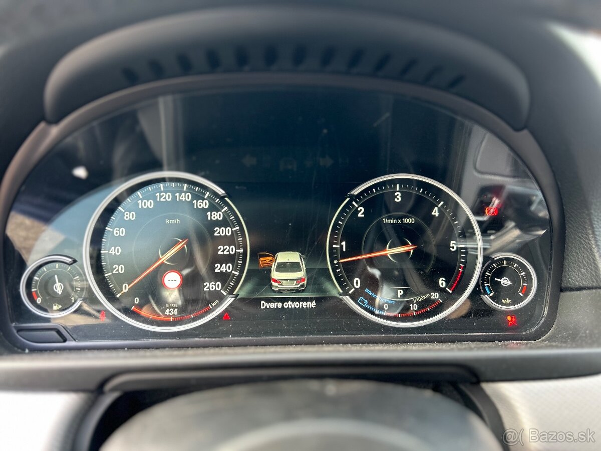 ROZPREDAM BMW F10 530d xDrive 190kw M-packet - 12