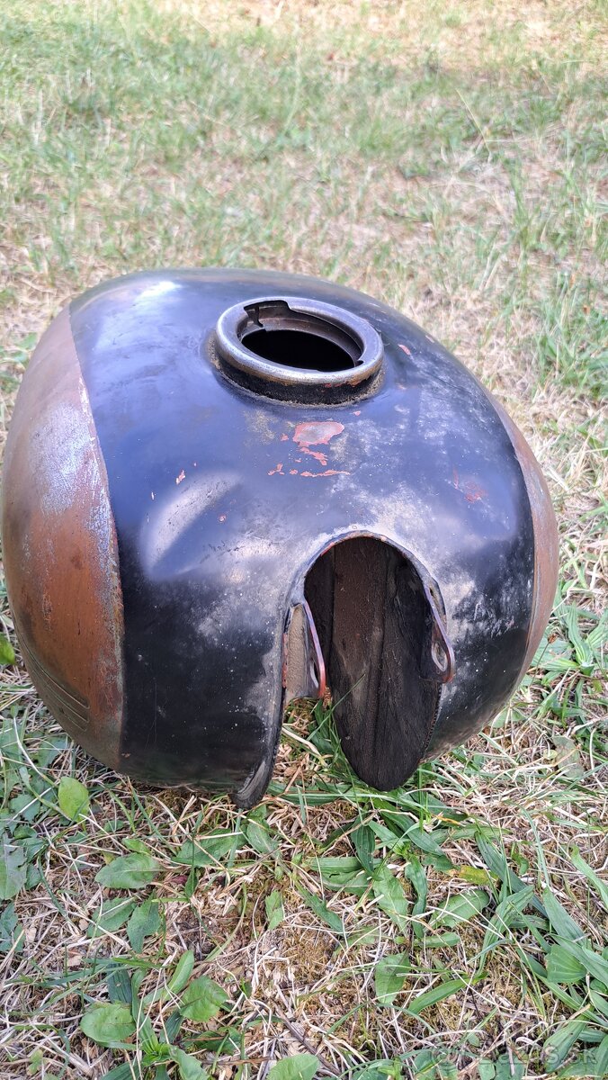 Nádrž Jawa ČZ 125 175 Malá kývačka - 12