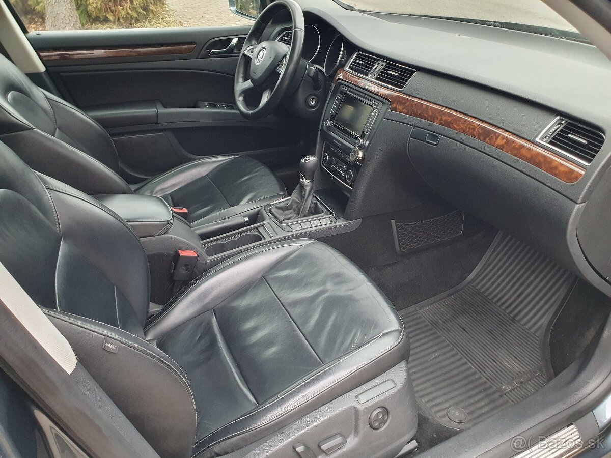 Škoda Superb Combi 1.6 TDI CR DPF Elegance - 12