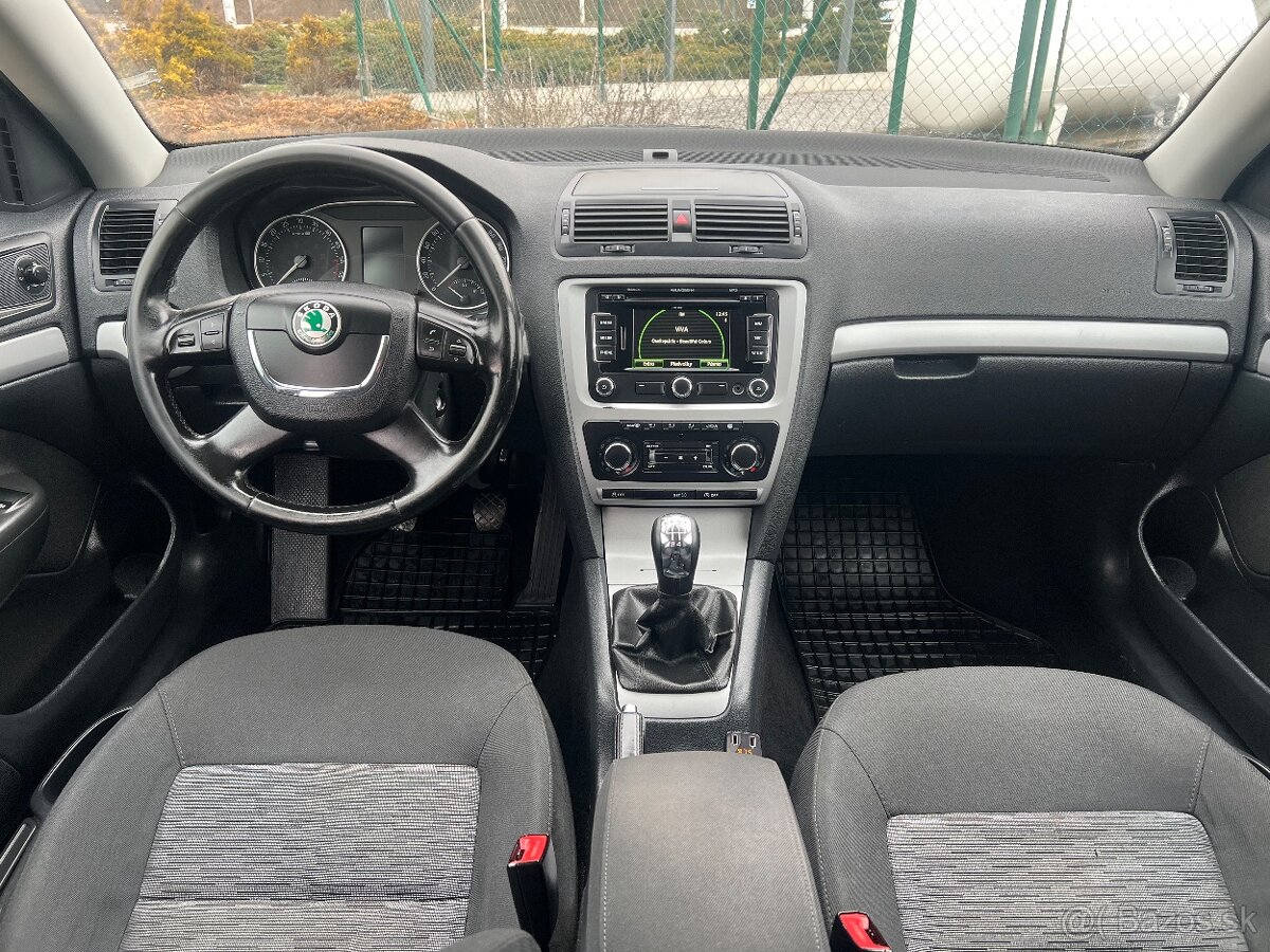 Škoda Octavia 1.6TDI Combi - 12