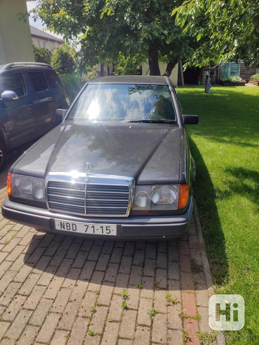 MERCEDES BENZ 124 230e rok 1987 - 12