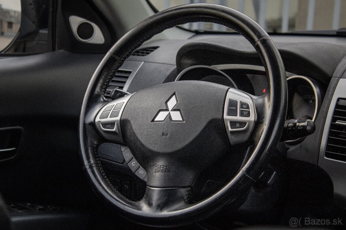 Mitsubishi Outlander 2.2 DI-D Instyle - 12