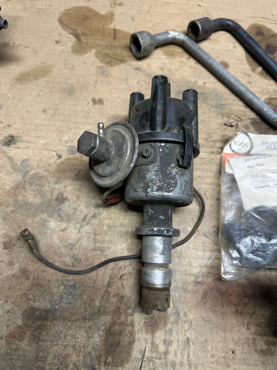 Náhradné diely veterány lada škoda - 12