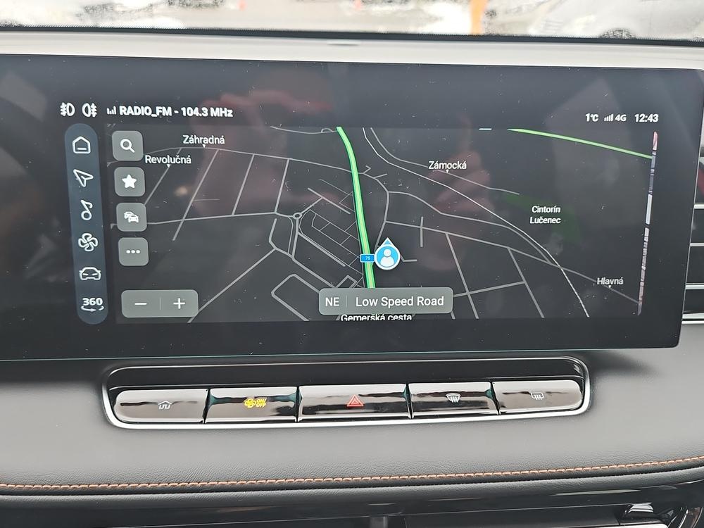 MG HS HYBRID+ Exclusive 1,5turbo 164kw /226koní - 12