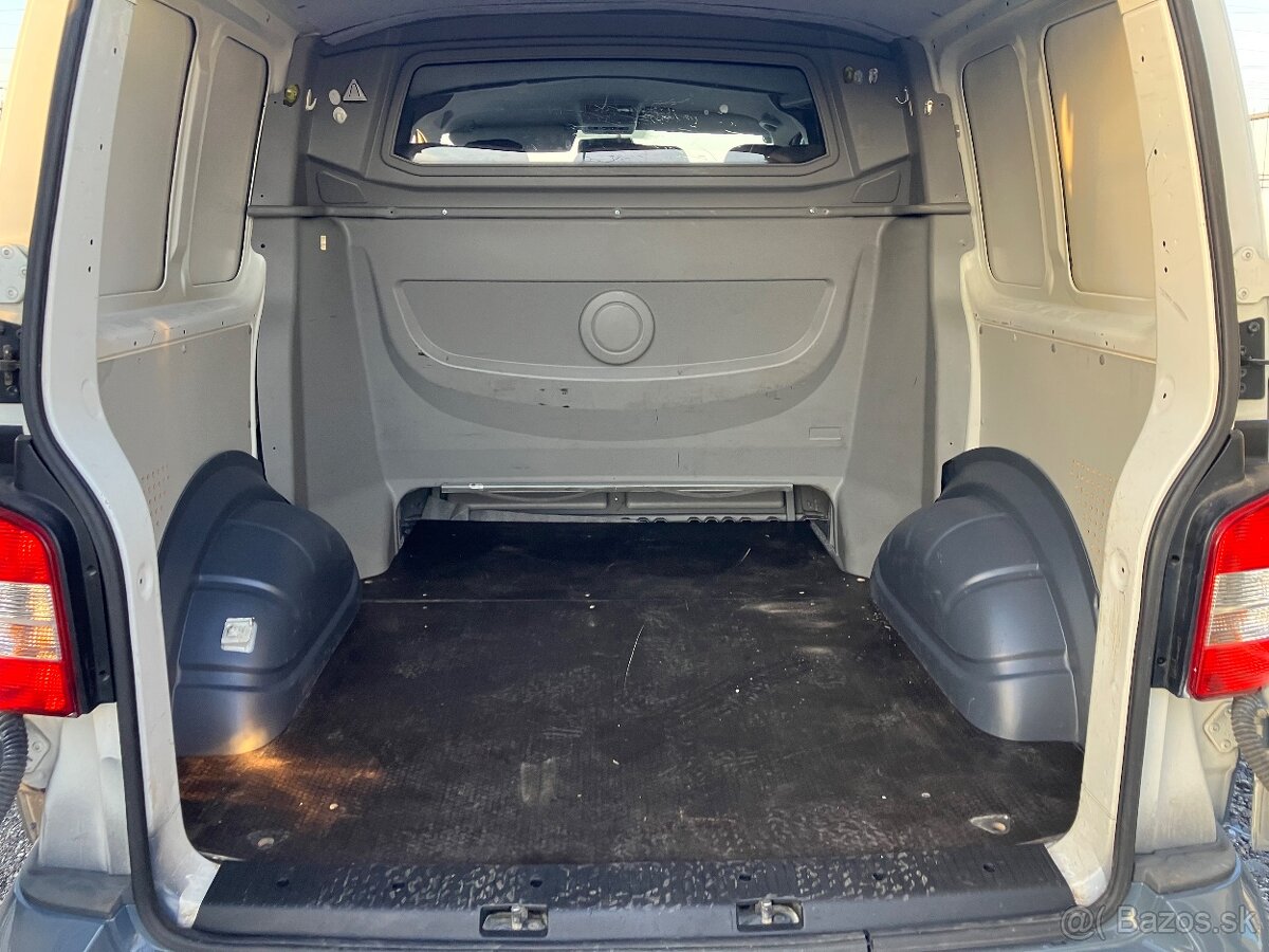 Volkswagen T5 Transporter 2.0TDI, 6 miestne - 12