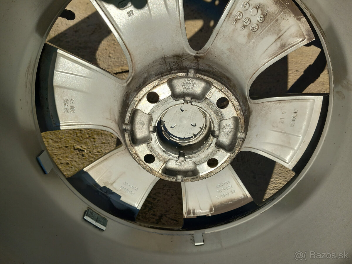 4x108 R16 Peugeot 2008 - 12