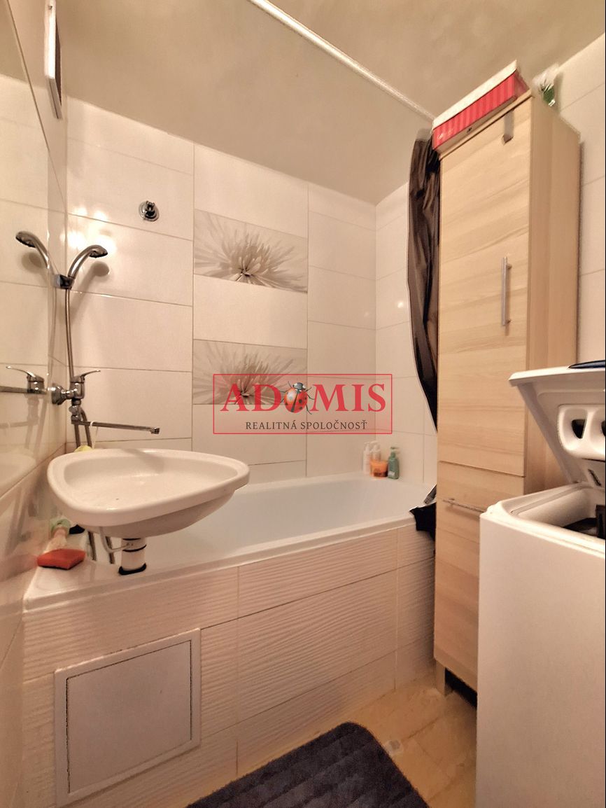 predám 3-izb byt, balkón, Humenská ul.,Košice - Terasa - 12