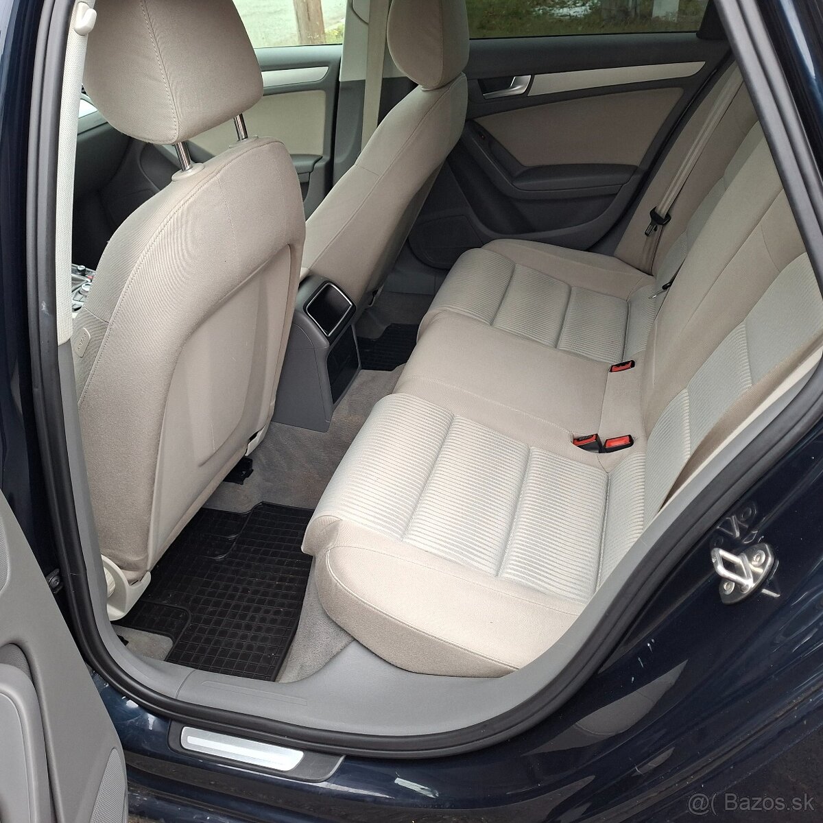 Audi A4 Avant 2.0 TDI 105 KW Manuál - 12