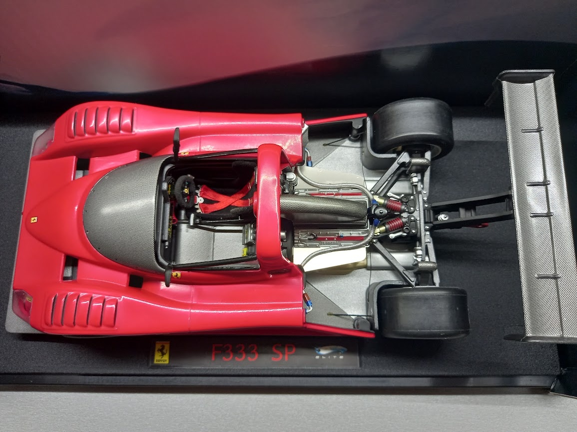 FERRARI 333 SP HOTWHEELS ELITE 1:18 - 12