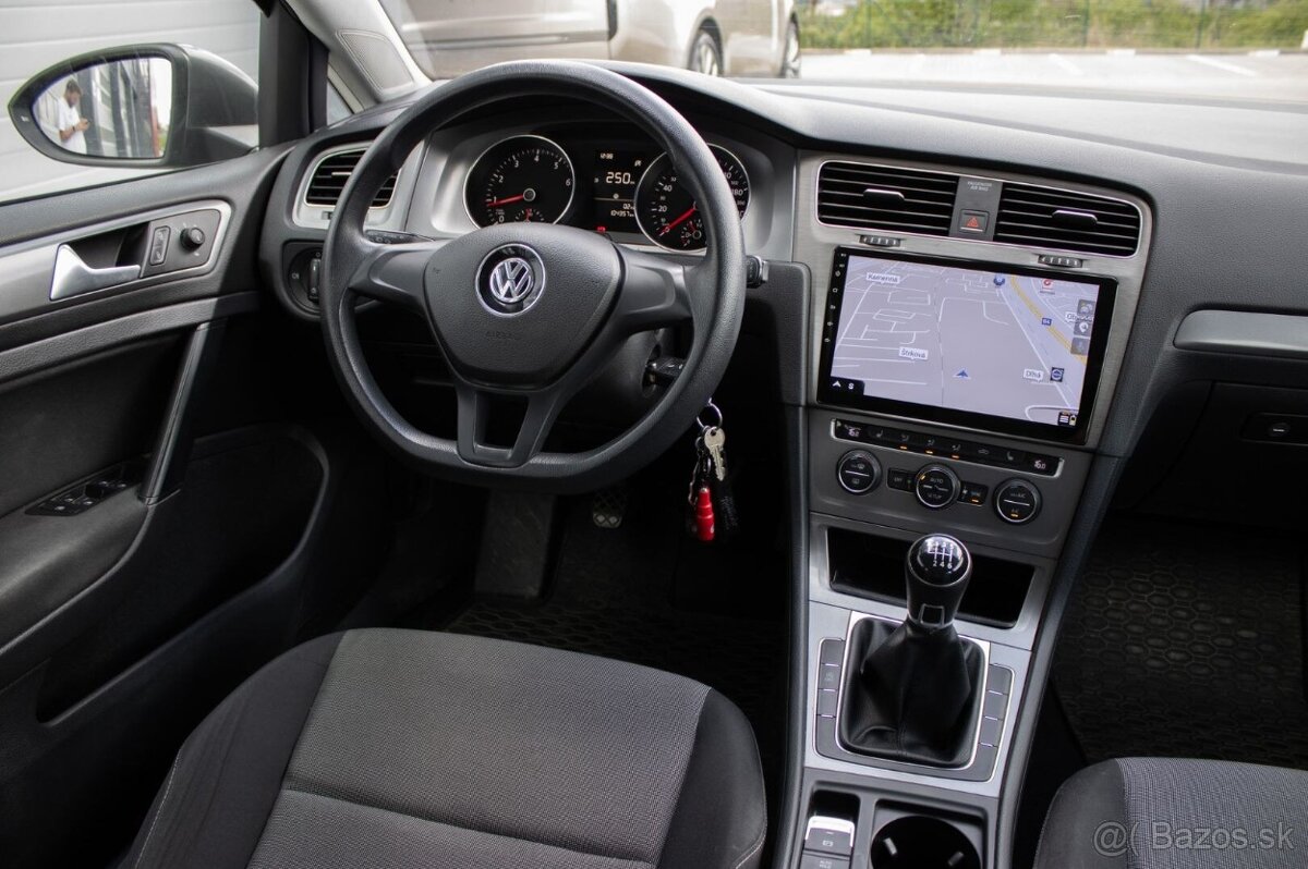 Volkswagen Golf 1.2 TSI - 12
