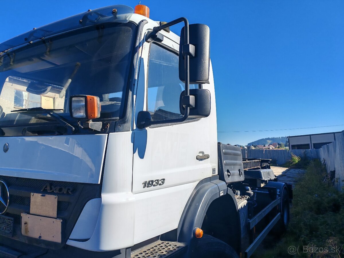 Hakovy nosic kontajnerov 4x4 MB AXOR 1833 - 12