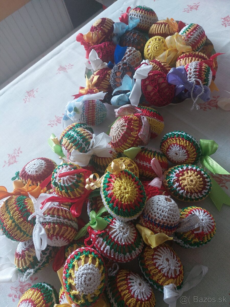 veľkonočné vajíčka a obrusy - 12