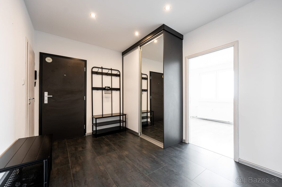 3i byt po kompl. rekonštrukcii, LOGGIA– RUZINSKA ul., TERASA - 12