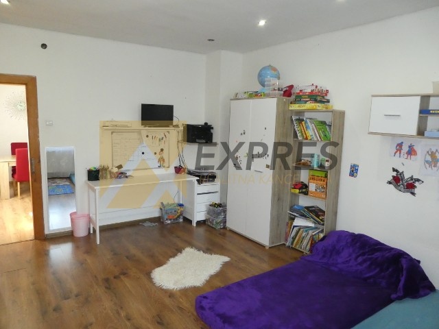 RK EXPRES - rodinný dom v Ráztočne, okres Prievidza. - 12