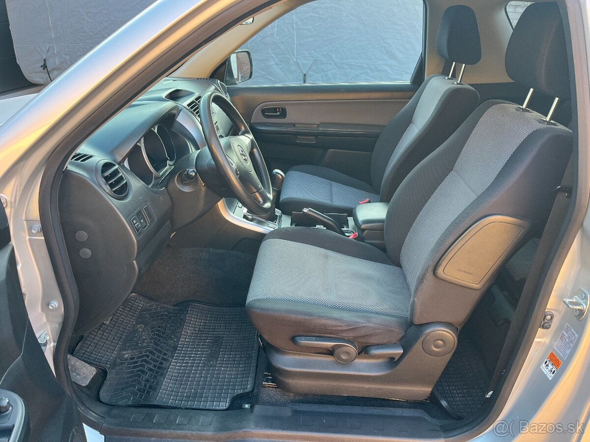 Suzuki Grand Vitara 1,6 VX 4x4 - 12