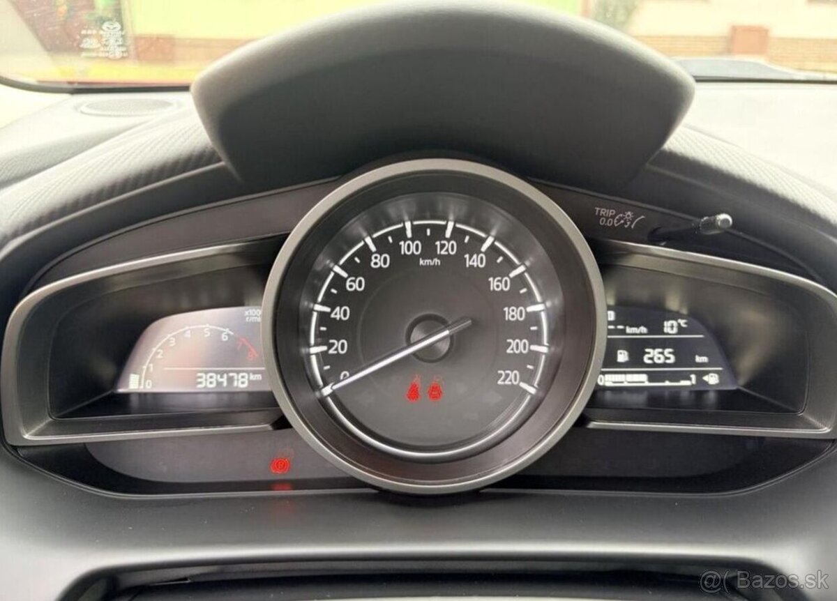 Mazda CX-3 2.0 SKYACTIVE benzín manuál 89 kw - 12