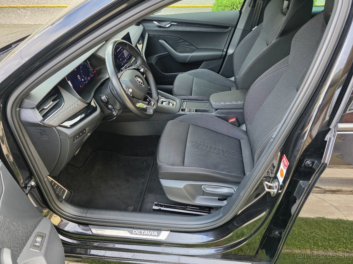 Škoda Octavia Combi iV Sportline - 12