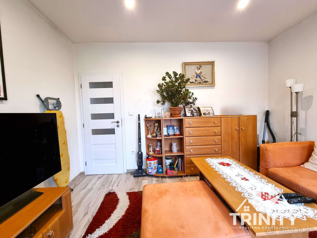 Na predaj nádherný 3-izbový dom so zastrešenou terasou v obc - 12