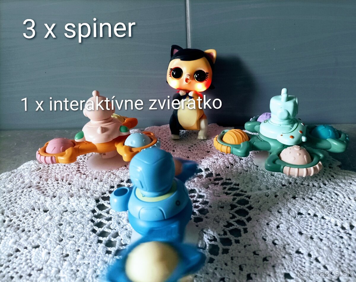 Bábiky, auto, vanička, koníky - 12