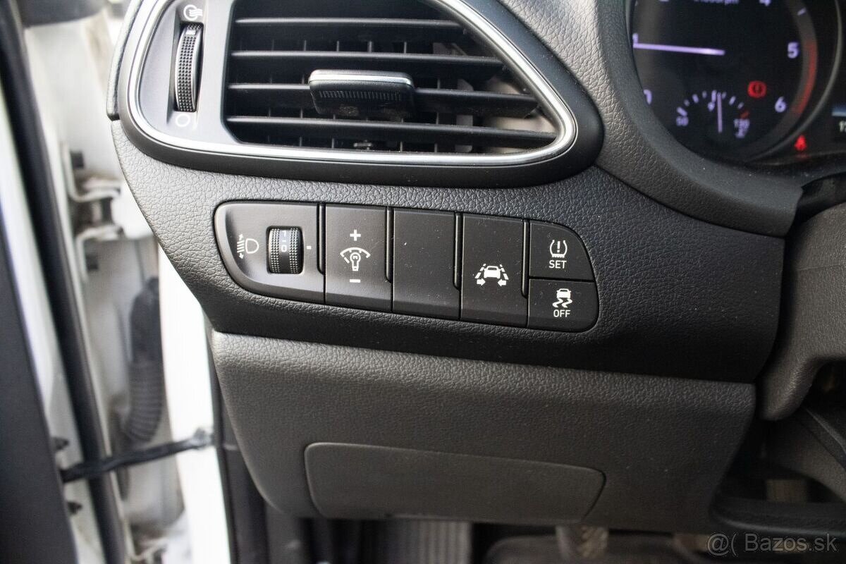 Hyundai i30 CW 1.6 CRDi, 85kW 2020 - 12