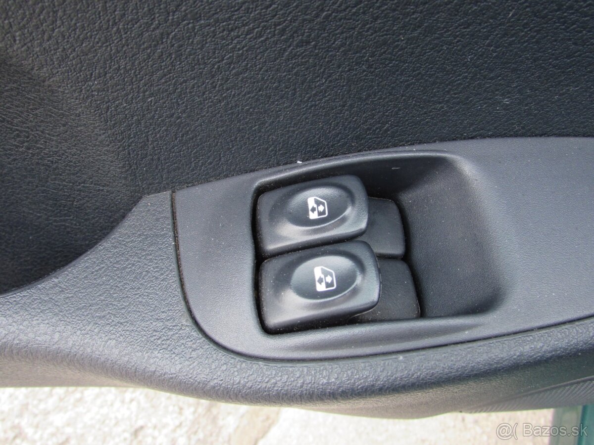 Renault Mégane 1.6 16V Authentique - 12
