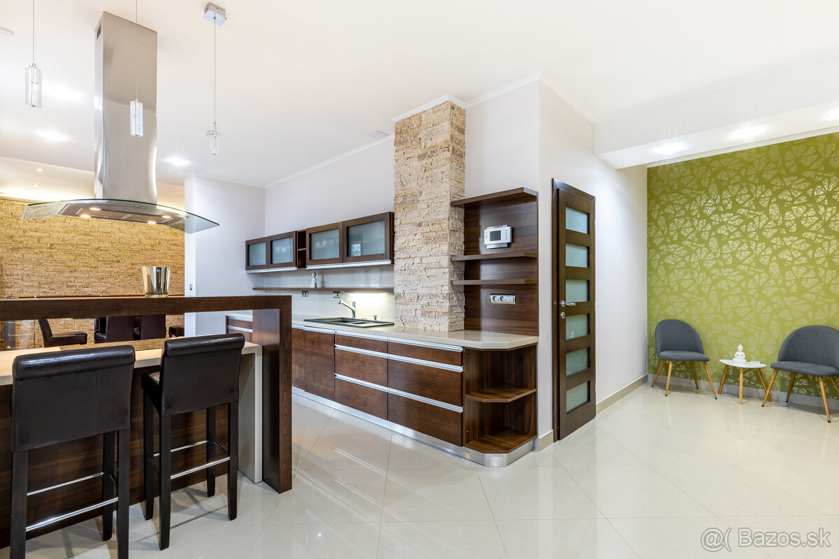 Na prenájom 5 izbový byt - Košice, Slovenského ulica - 12