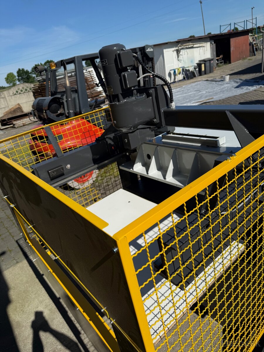 Schon 6100B Vysekávací stroj hydraulický Atom Svit Sandt - 12