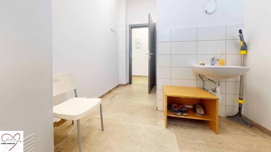 Obchodné, administratívne, priestory, showroom v exponovanej - 12