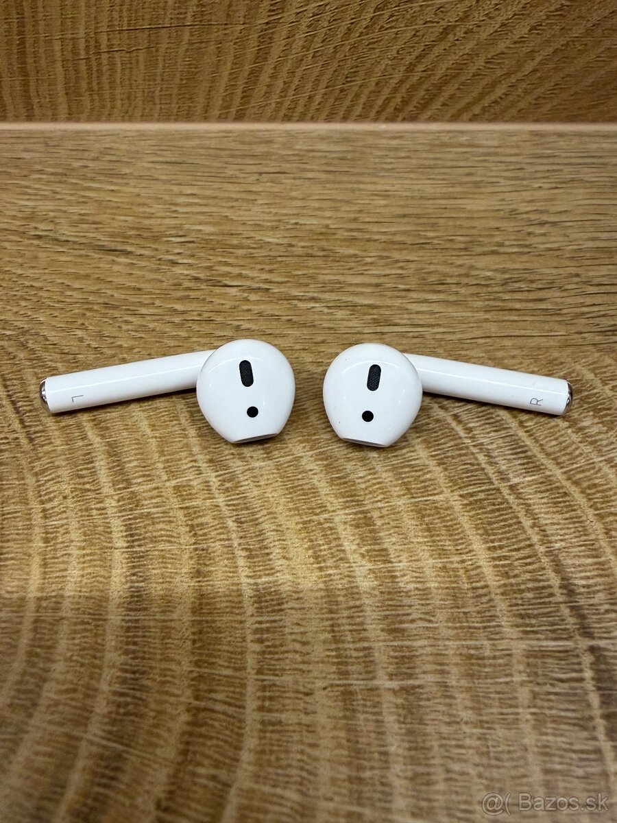 Apple AirPods 1 - 12