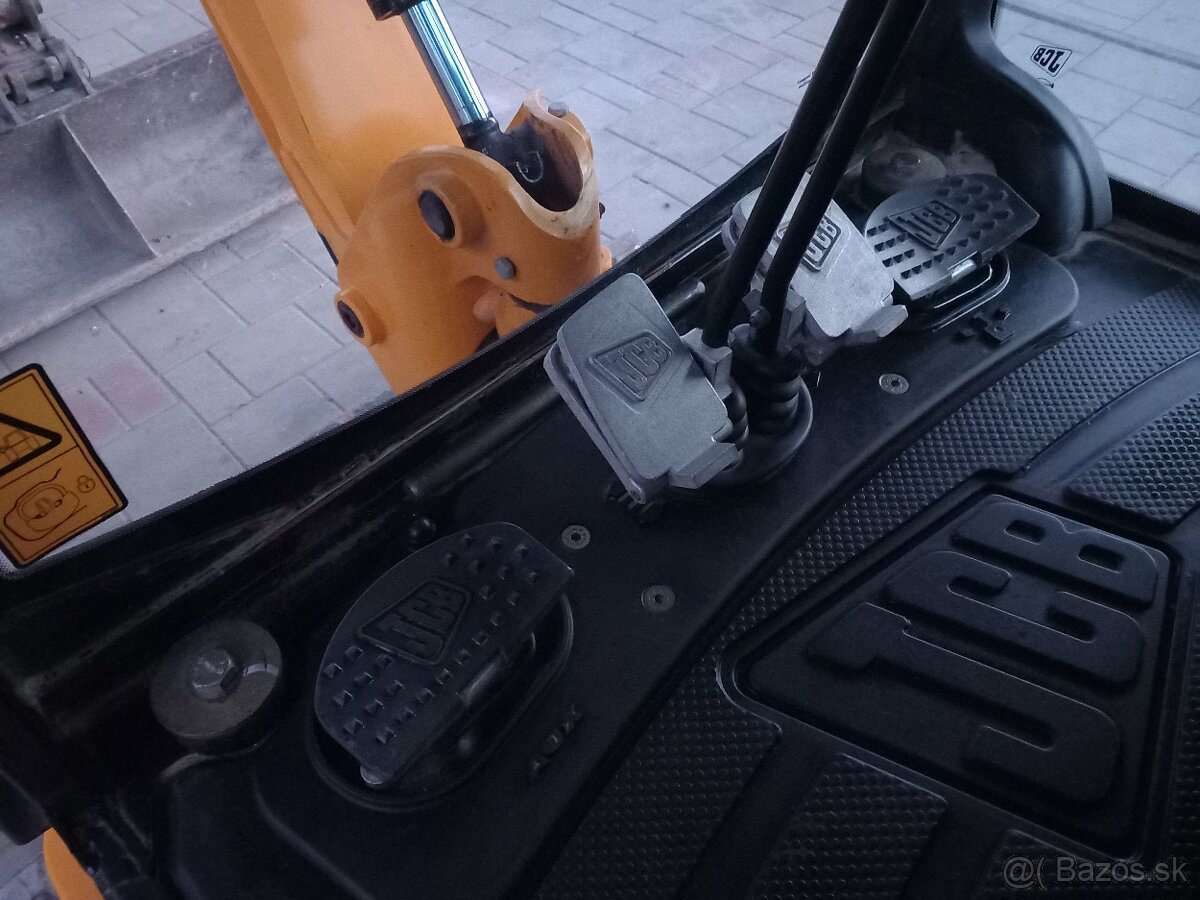 Minibáger JCB 8018 CTS - 12